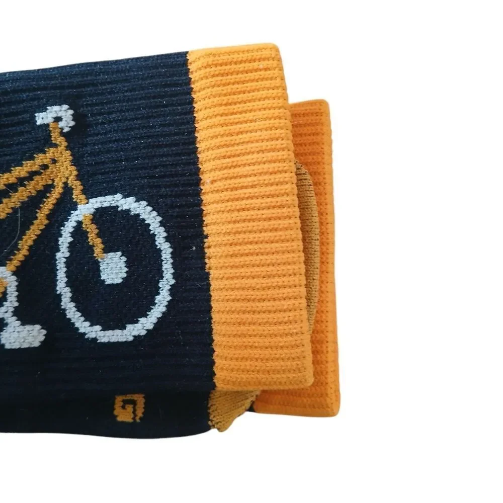 DNA Cycling Men's 6 inch Performance Socks  Size: SM/MD 6-9 Bike Photo